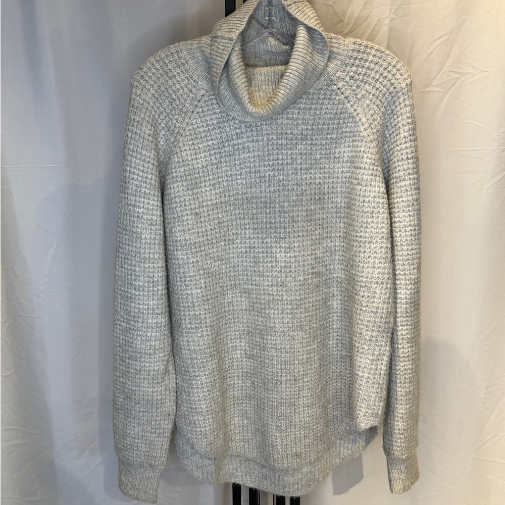 Kuhl Women's Light Gray Cowl Neck‎ Sweater